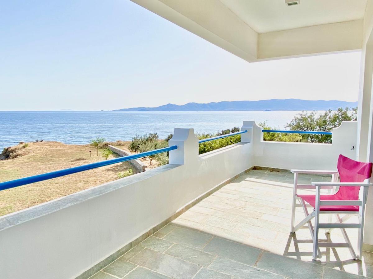 Beach House Set In A Beautiful Bay 카리스토스 외부 사진